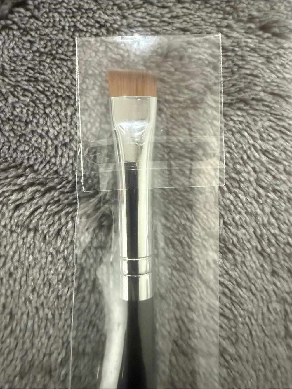 Morphe M165 Angled Eyeliner/Detail Brush - Black Handle